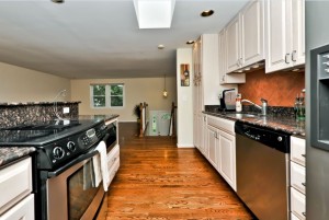 KitchenGraniteStainlessHardwoods